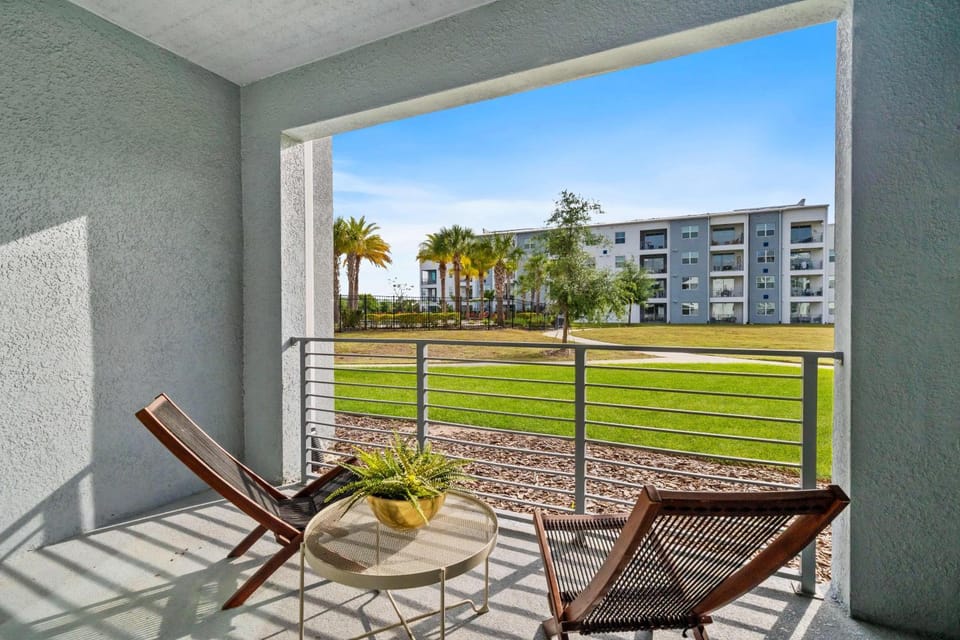 Property building, Balcony/Terrace