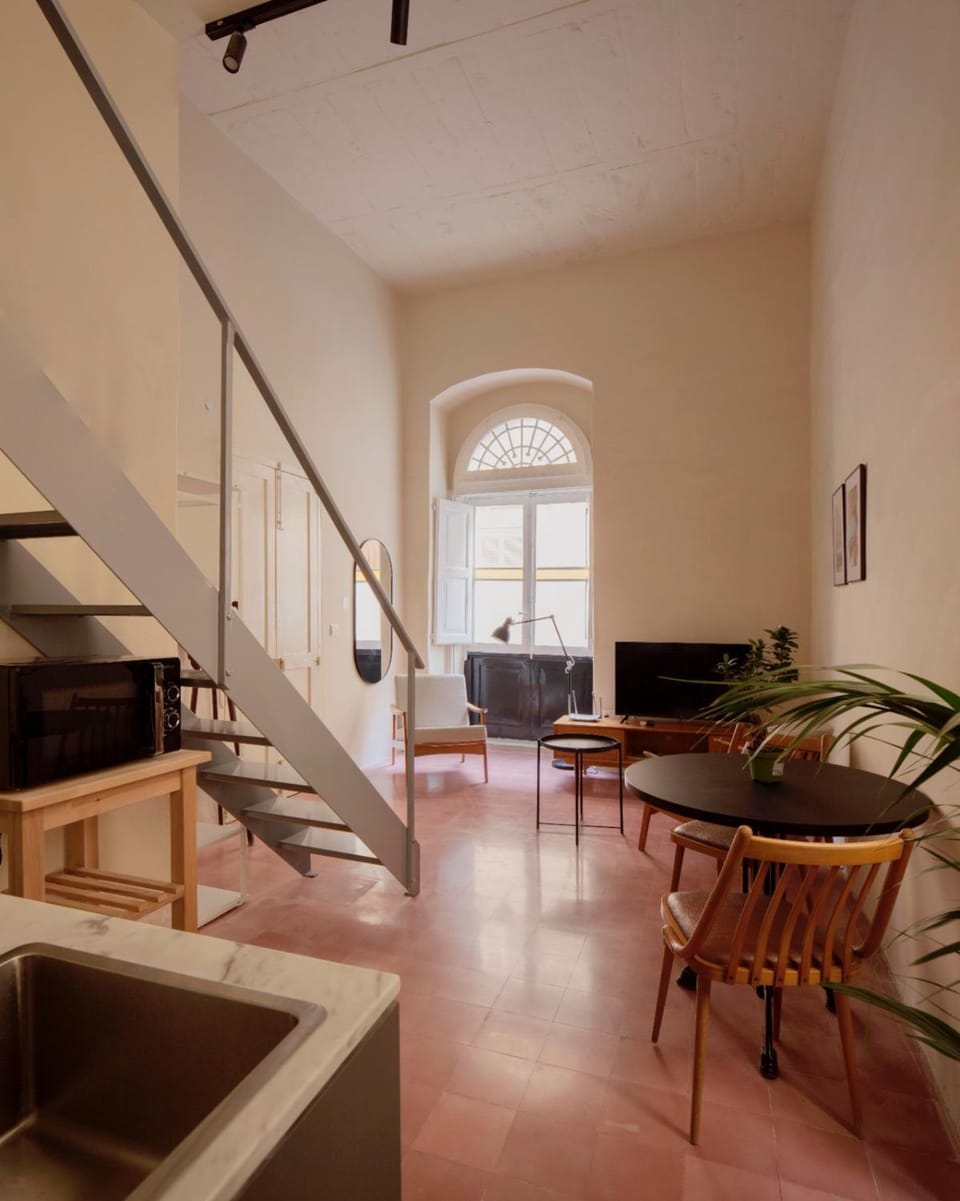 Living room, Photo of the whole room