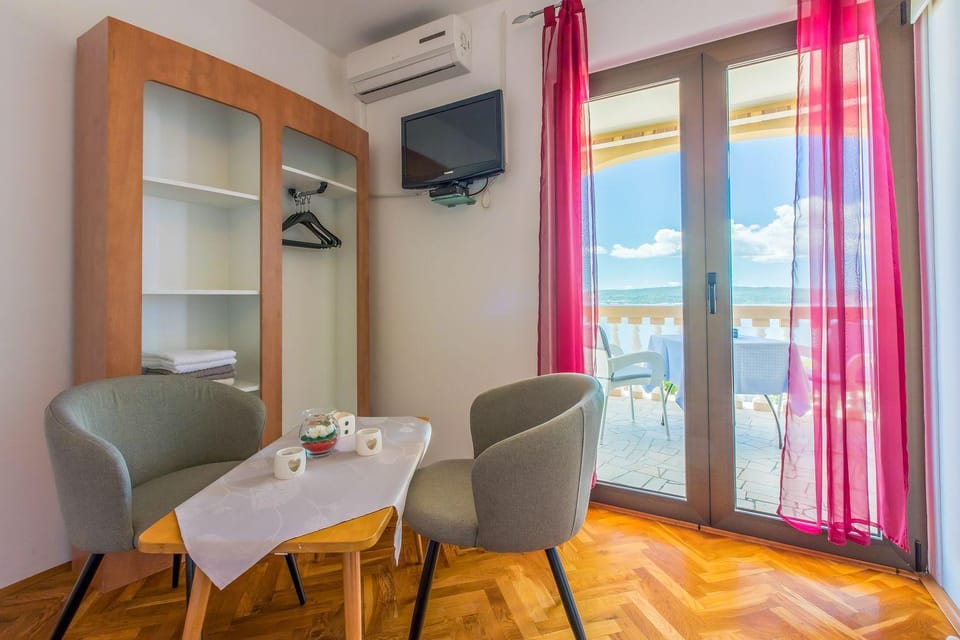 Meerblick Apartment 300 Meter zum Strand Apartment in Primorje-Gorski Kotar County
