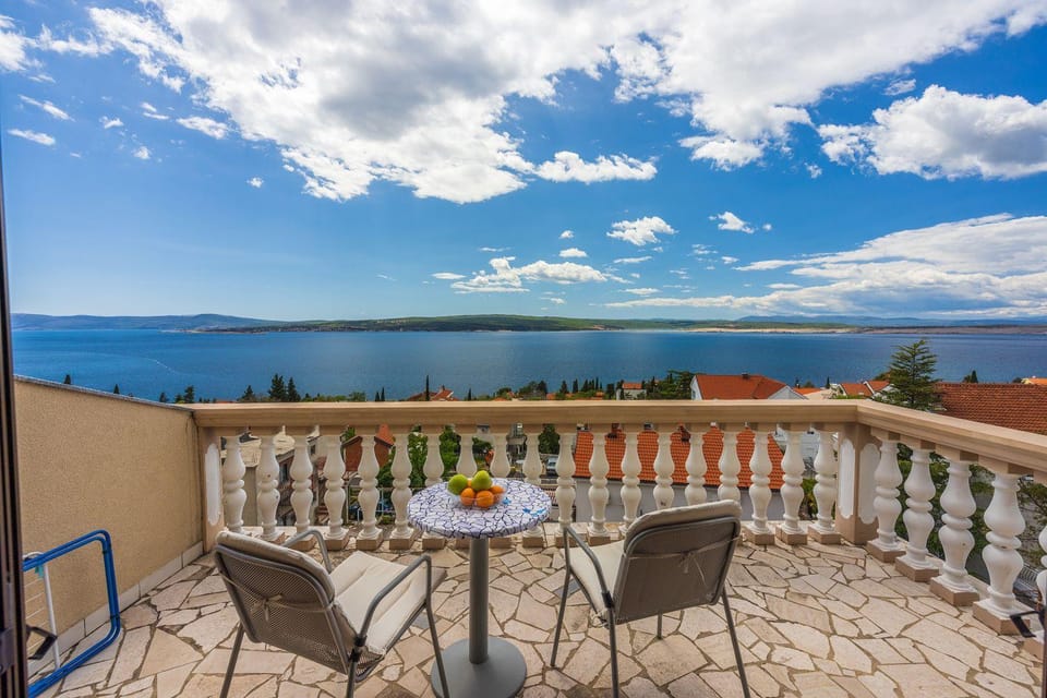 Nur 300 Meter zum Strand mit Meerblick Apartment in Primorje-Gorski Kotar County