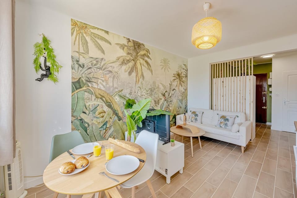 Singes de la Sagesse - Balcon & Clim Apartment in Toulon