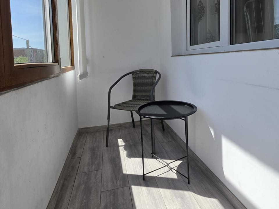 View (from property/room), Balcony/Terrace, Seating area