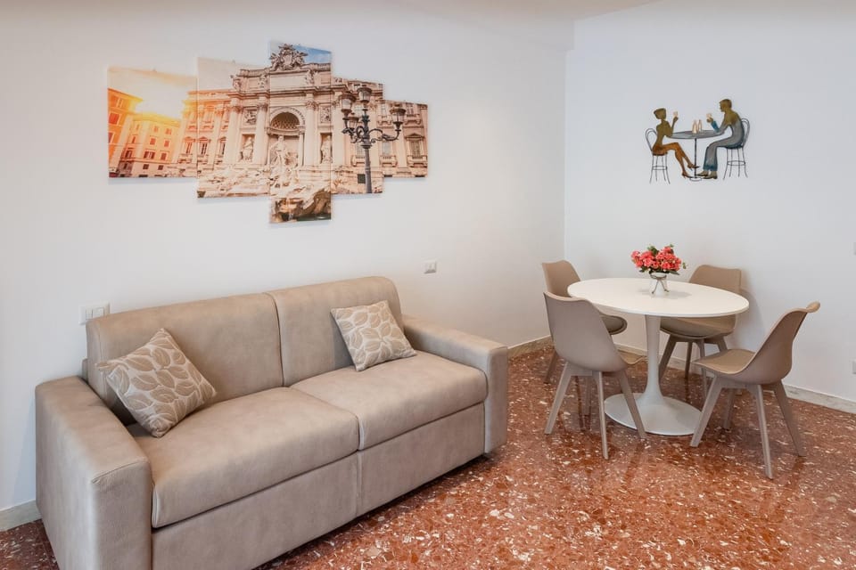 Living room, Seating area, Dining area