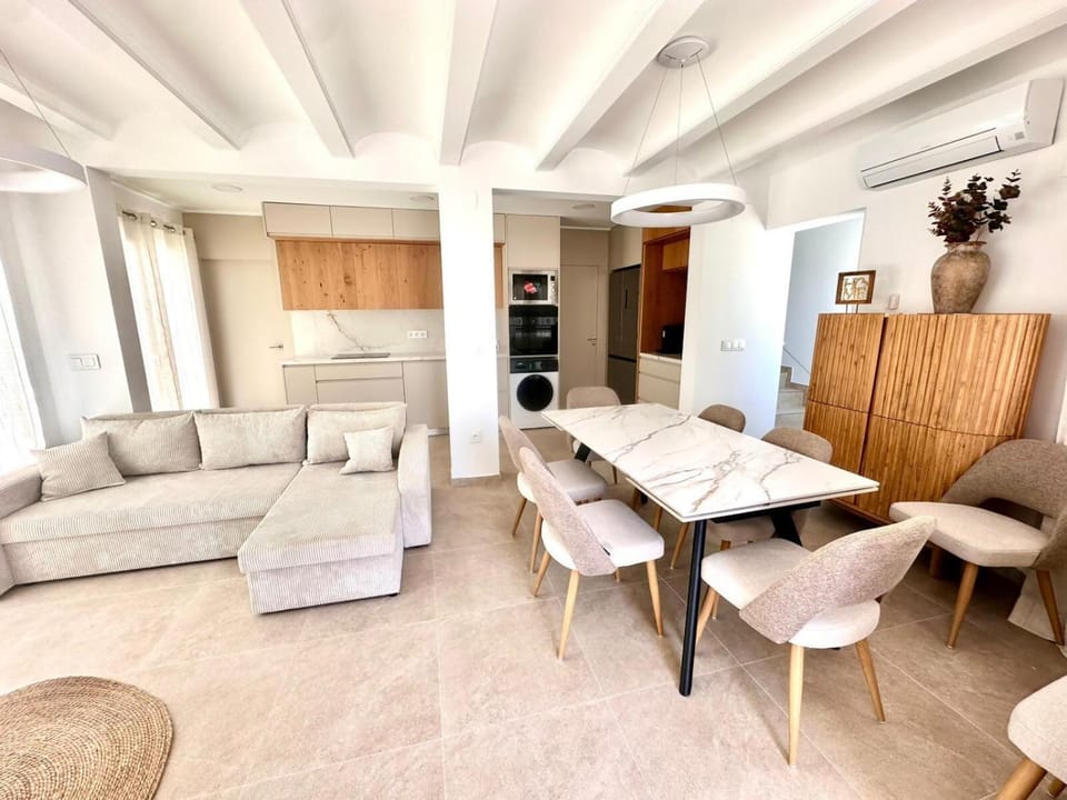 Villa Velissia by Midelisa. Villa in Safor
