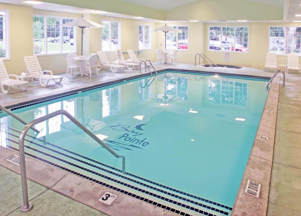 Swimming pool, Swimming pool