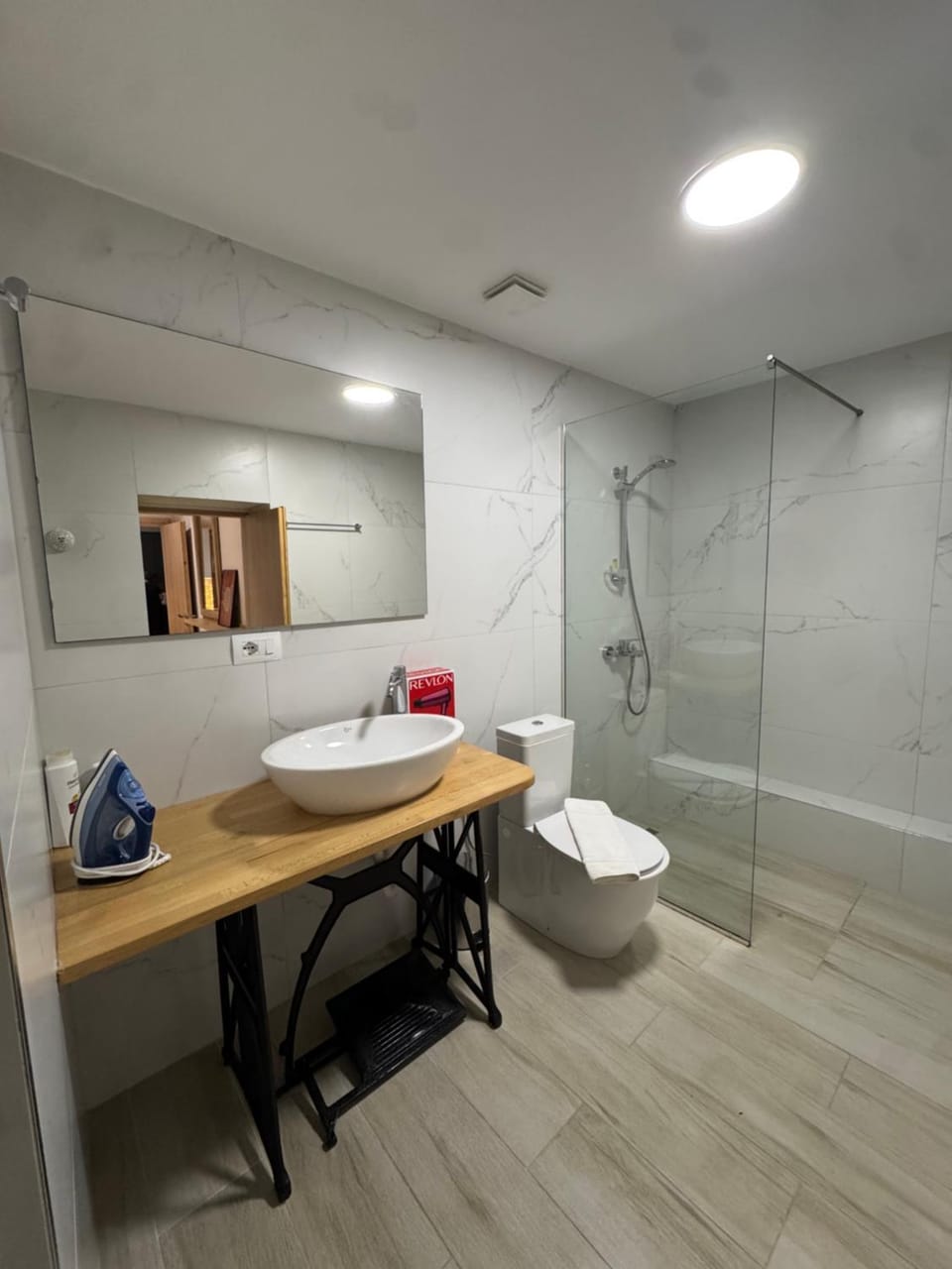 Lost At Sea 2 Apartment in Sarandë