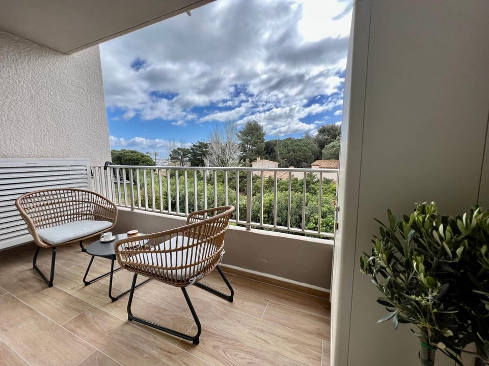 Patio, View (from property/room), Balcony/Terrace, Garden view