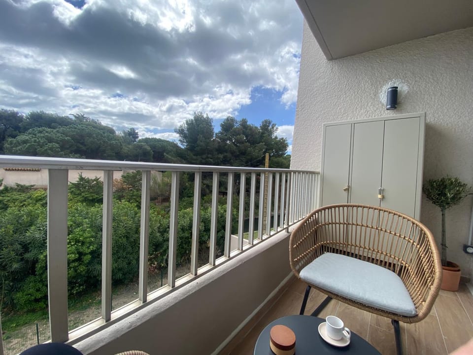 Patio, View (from property/room), Balcony/Terrace