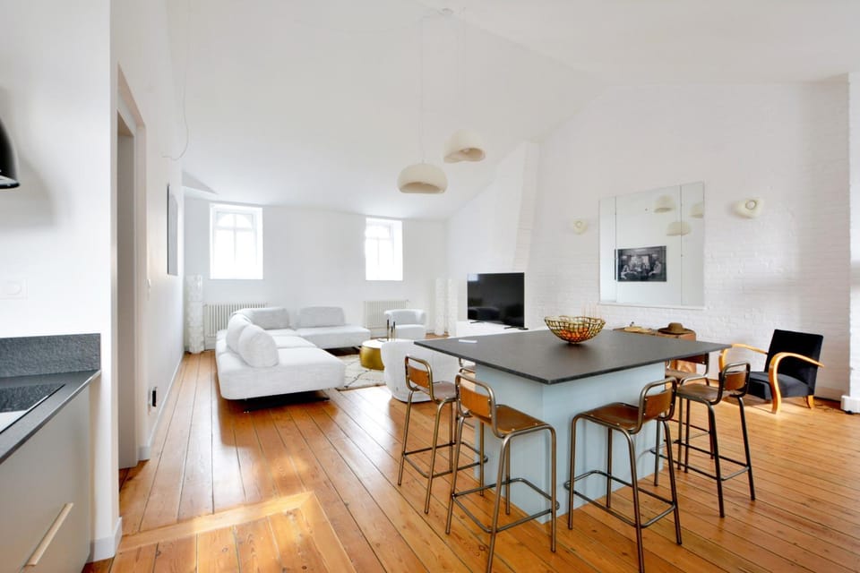 Communal lounge/ TV room, Living room, Lounge or bar, Seating area, kitchen