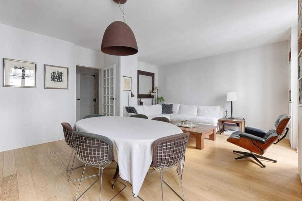 Trocadero/TourEiffel : havre de paix 2 Chambres Apartment in Paris