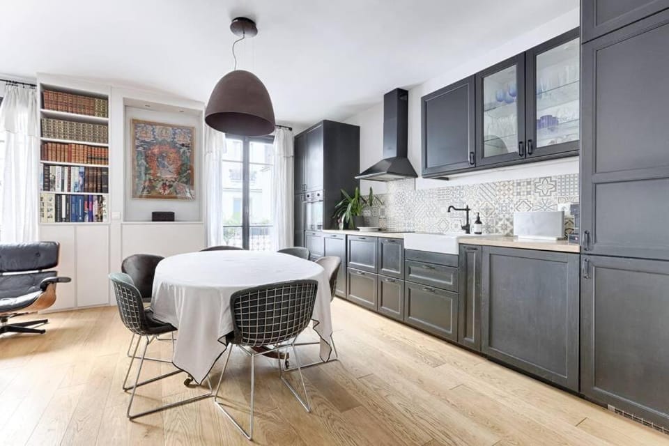 Trocadero/TourEiffel : havre de paix 2 Chambres Apartment in Paris