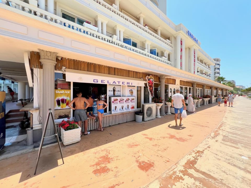 Restaurant/places to eat