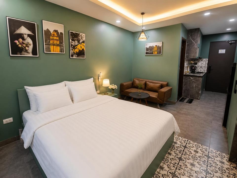 Bed, Kitchen or kitchenette, Living room, Photo of the whole room, Seating area, Bedroom, minibar