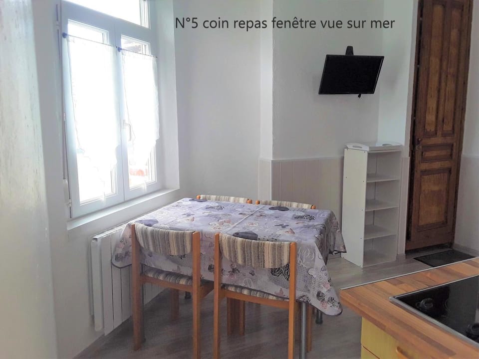 TV and multimedia, Dining area