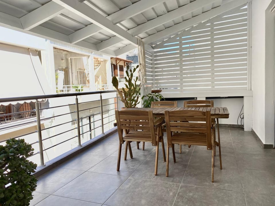 Balcony/Terrace, Dining area