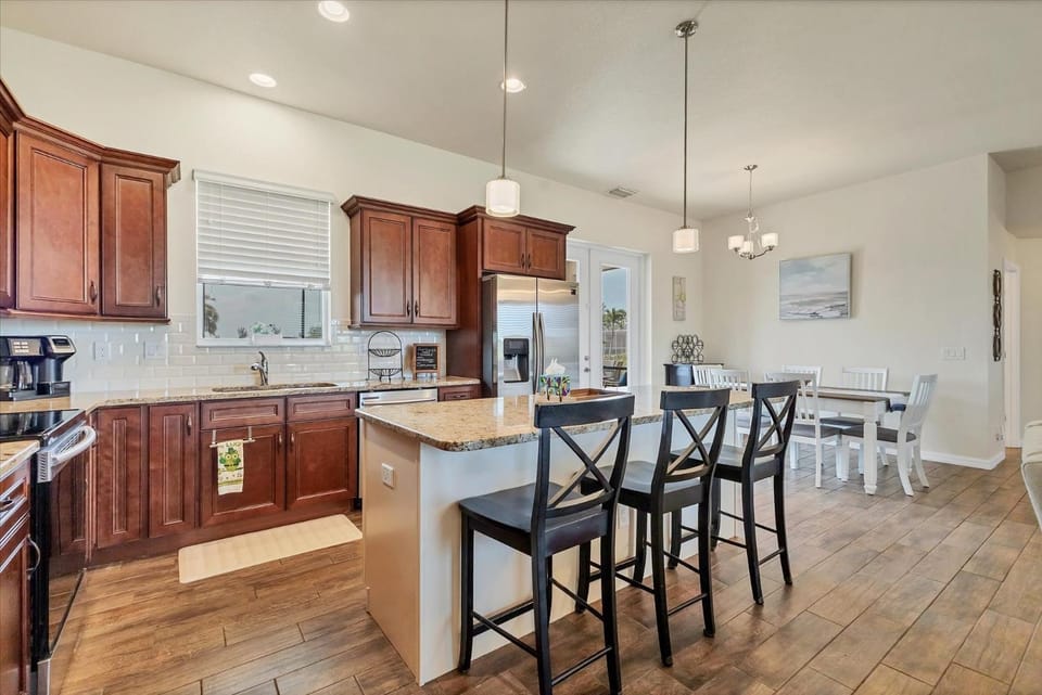 10333 Monticello Dr House in South Gulf Cove