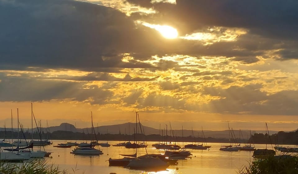 Nearby landmark, Natural landscape, Lake view, Area and facilities, Sunset