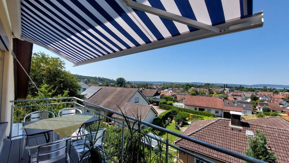 Property building, Day, Natural landscape, View (from property/room), Balcony/Terrace, City view