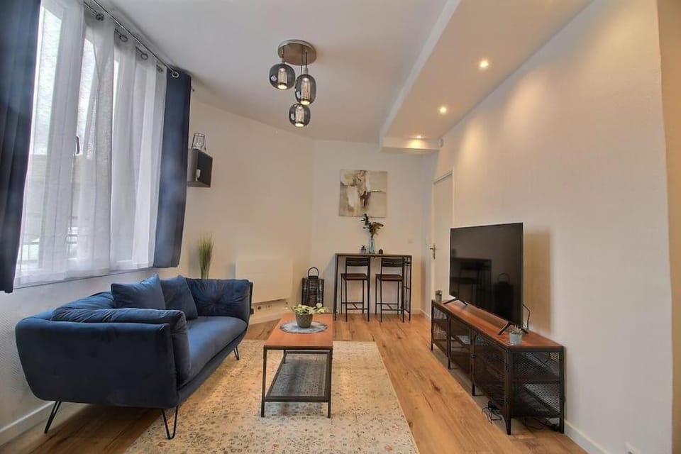 Le Cocon De Pleyel Apartment in Saint-Denis, France