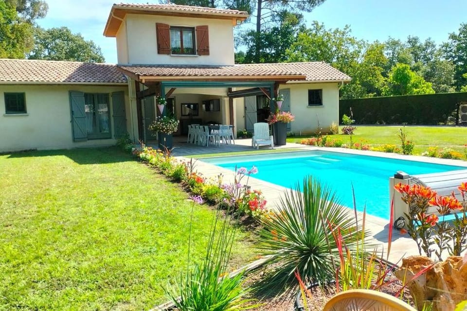 Villa Entre Bordeaux et Arcachon Villa in Mios