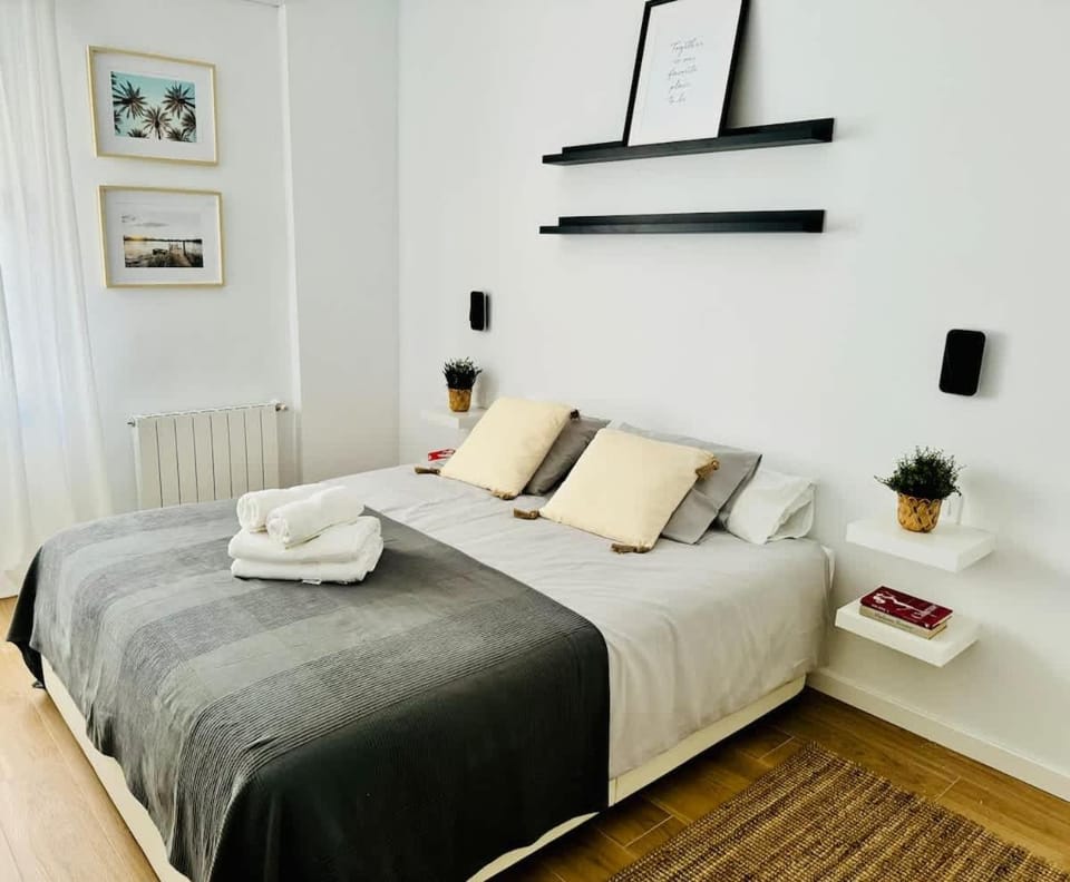 Chic & Stylish Madrid Hideout Apartment in Madrid