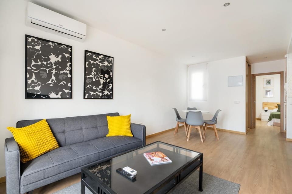 apartamento en la avenida de la albufera ALQUILER TEMPORAL Apartment in Madrid