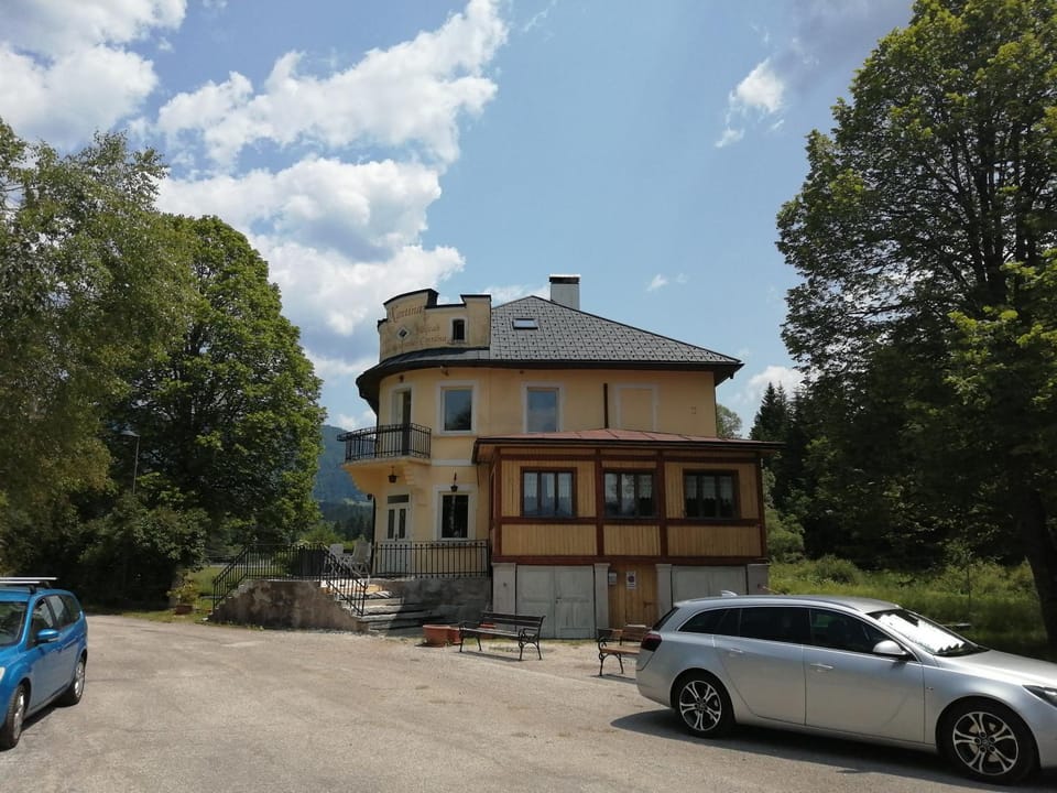 Property building, Parking