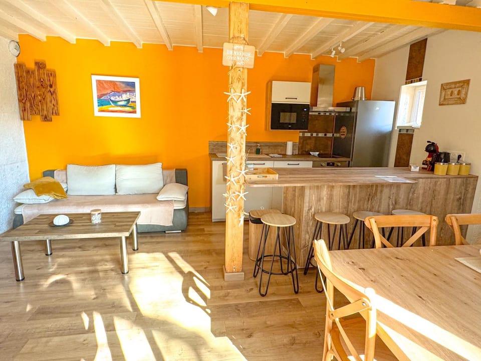 TV and multimedia, Living room, Dining area, internet, kitchen