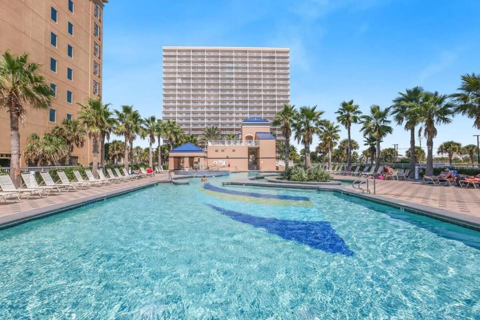 Crystal Tower 206 Amenities galore House in West Beach