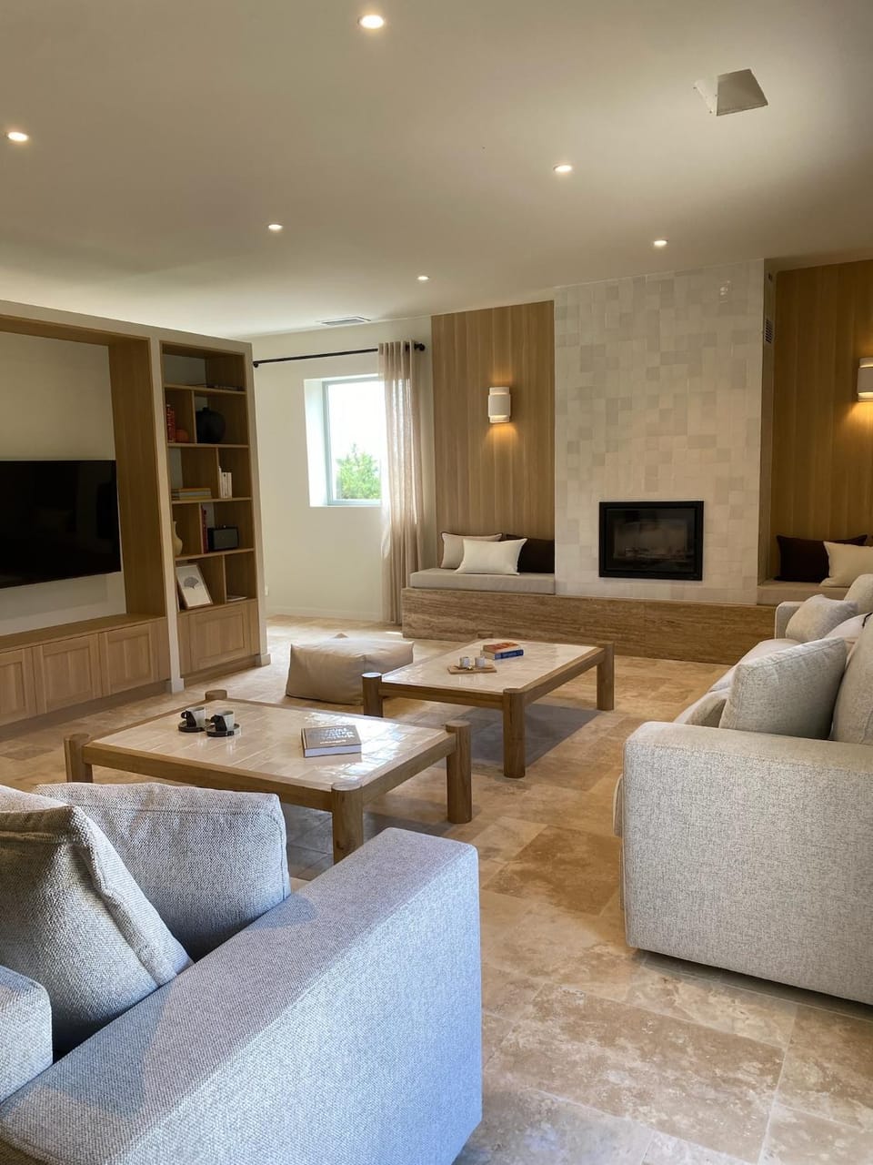 Communal lounge/ TV room, TV and multimedia, Living room, Seating area