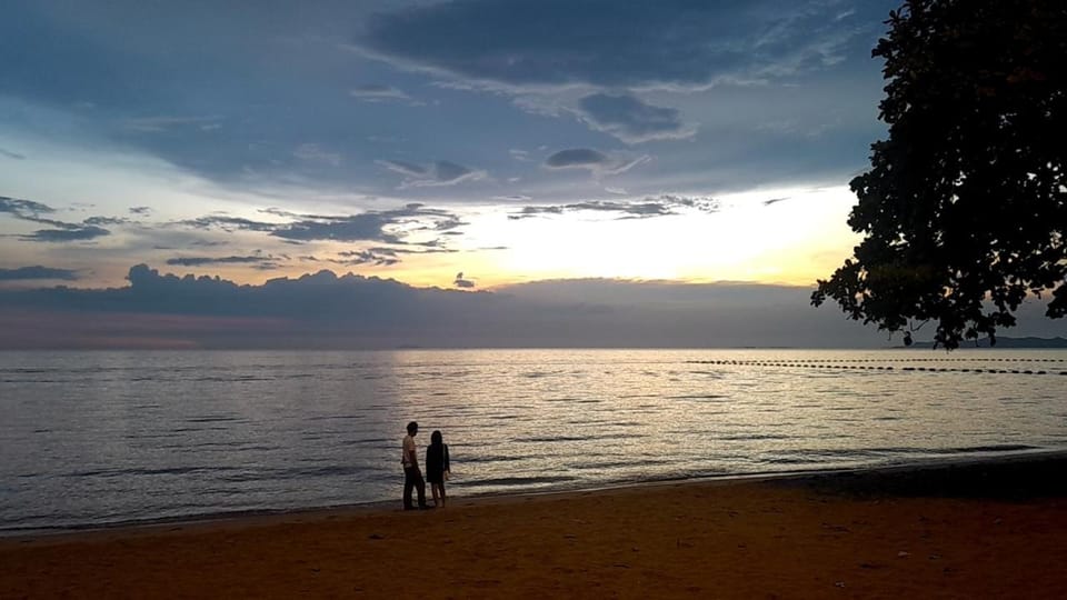 Retro guesthouse Bed and Breakfast in Pattaya City