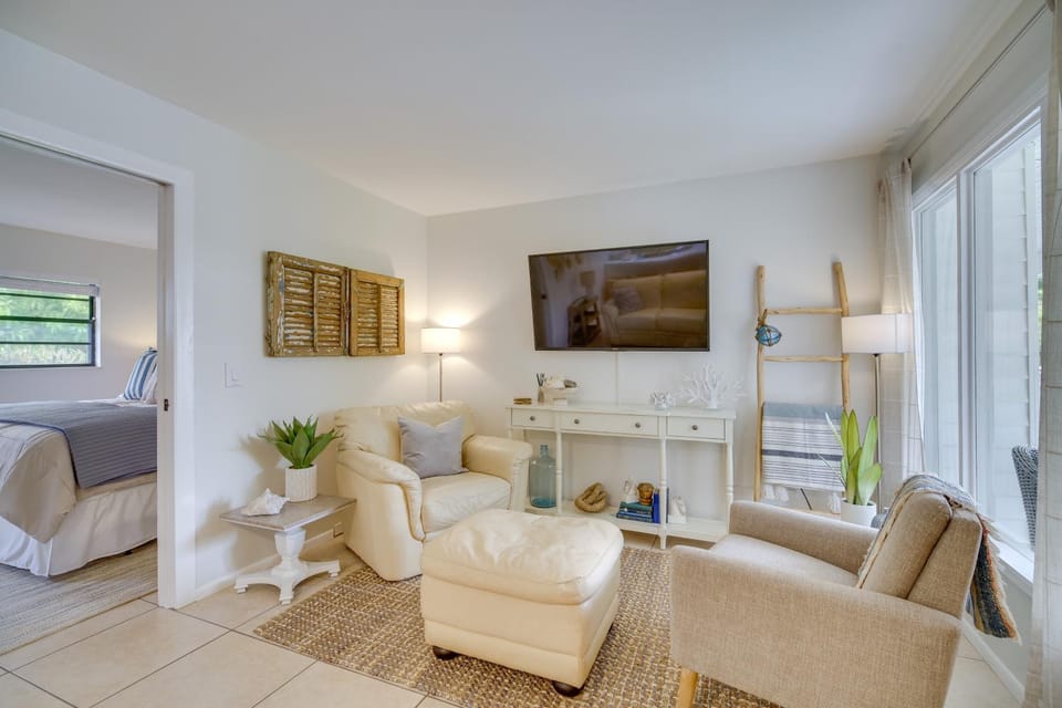 Vero Beach Vacation Rental about 3 Mi to the Ocean! House in Vero Beach