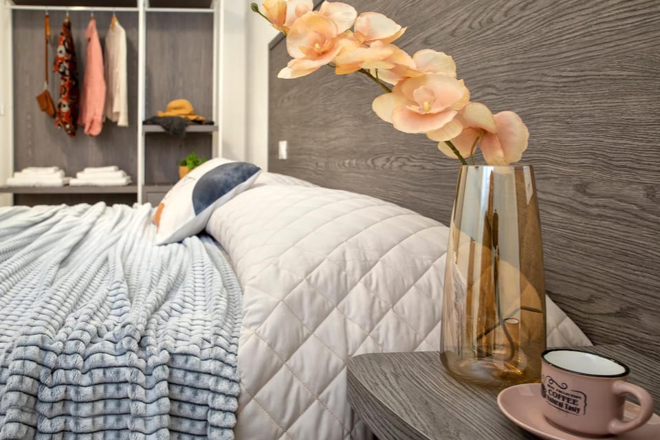 Bed, Bedroom