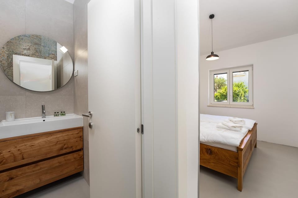 Bed, Bathroom, Bedroom