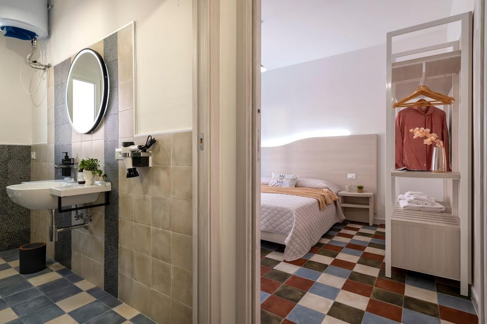 Toilet, Bed, Bathroom, Photo of the whole room, Bedroom, towels