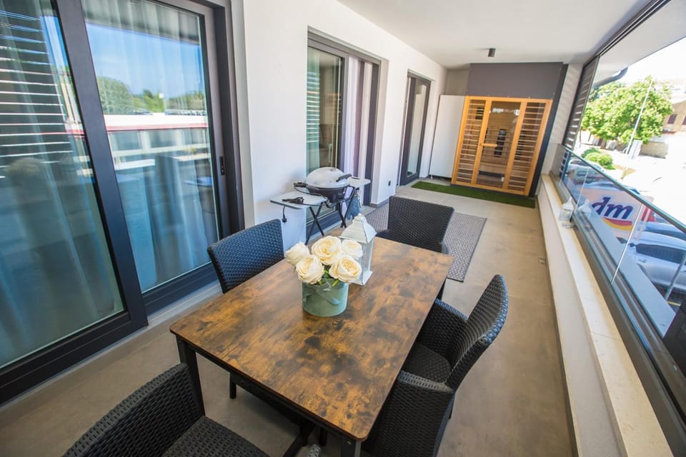 Sauna, Seating area