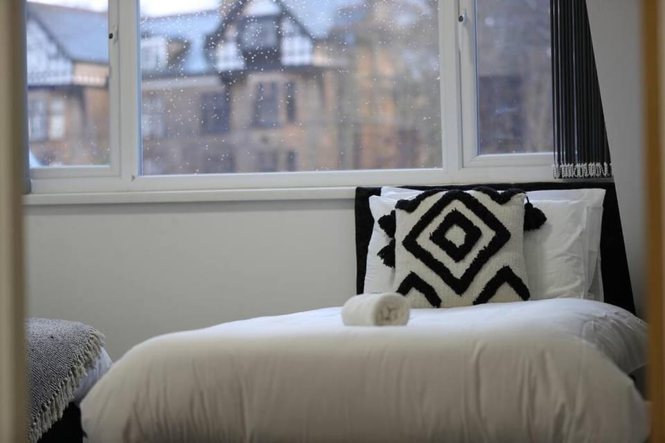 Bed, View (from property/room), Photo of the whole room, Bedroom, towels