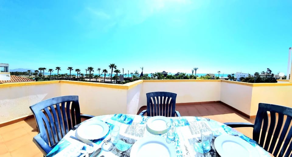 Day, Natural landscape, View (from property/room), Balcony/Terrace, Balcony/Terrace, Dining area, Sea view