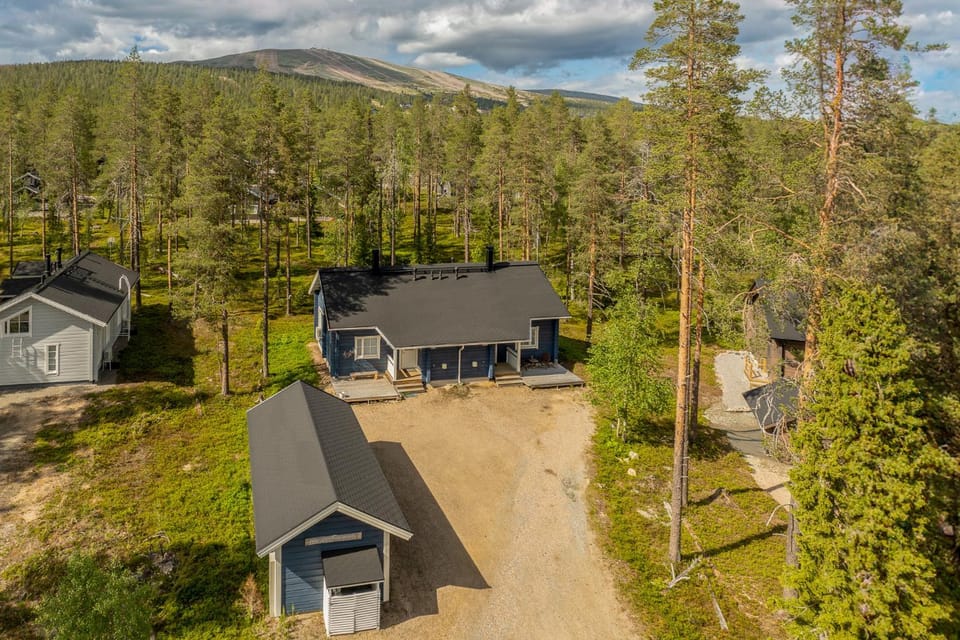 Neighbourhood, Natural landscape, Bird's eye view, Mountain view