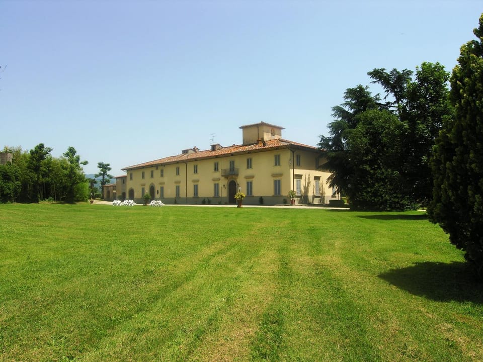 Property building, Garden
