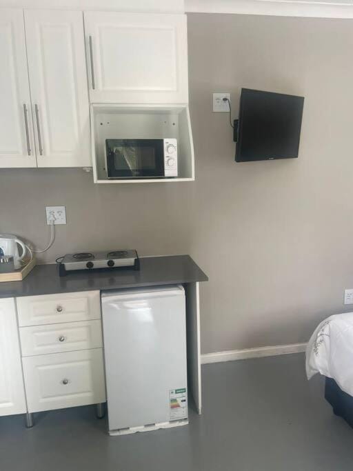 Lovely, quite flat near beach,41Jenvey Apartment in Port Elizabeth