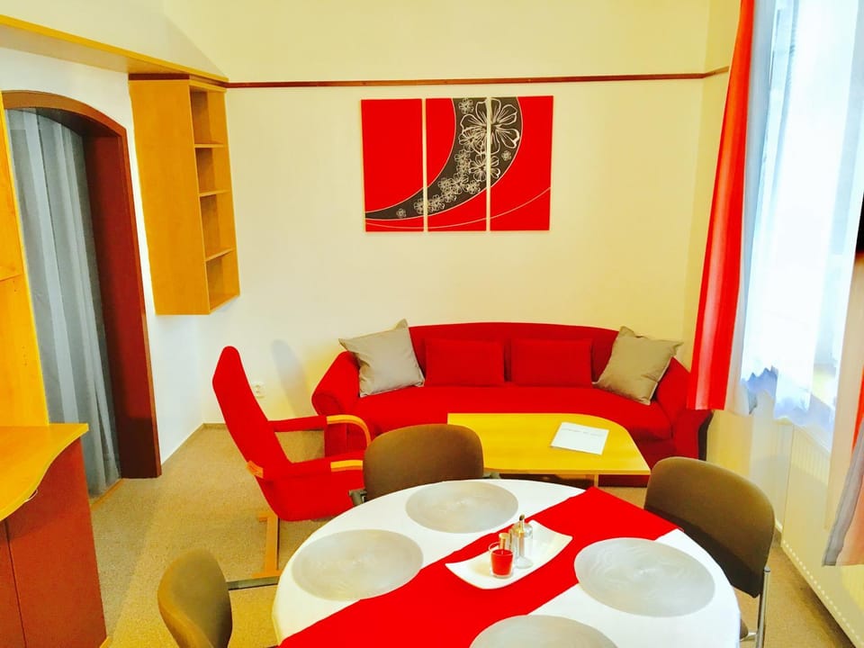 Living room, Dining area