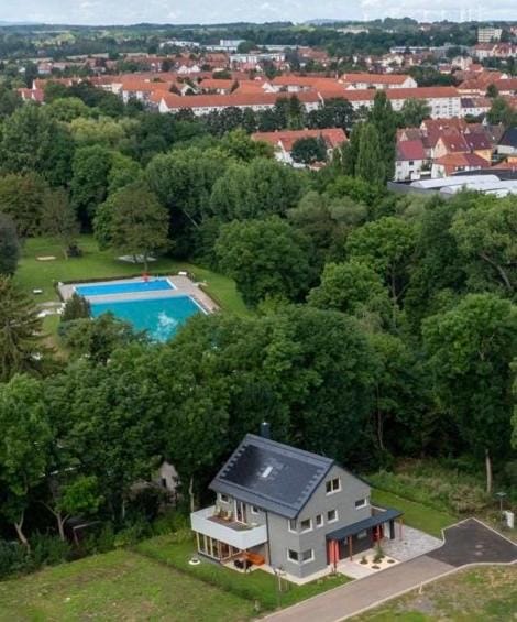 Villa Zirbenherz Bed and Breakfast in Gotha
