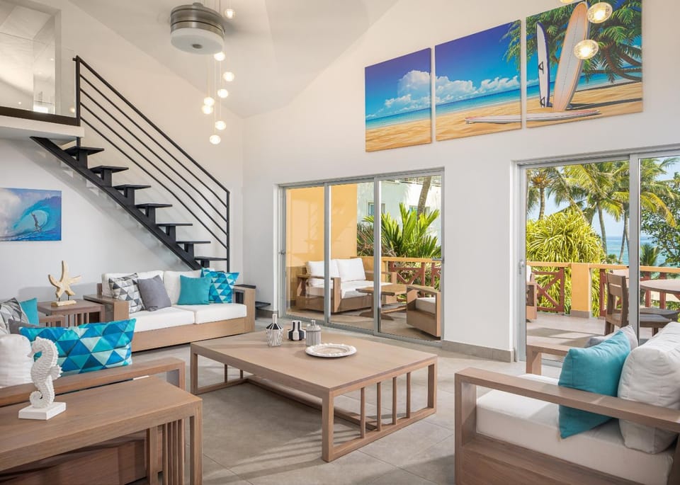 View (from property/room), Balcony/Terrace, Living room, Seating area