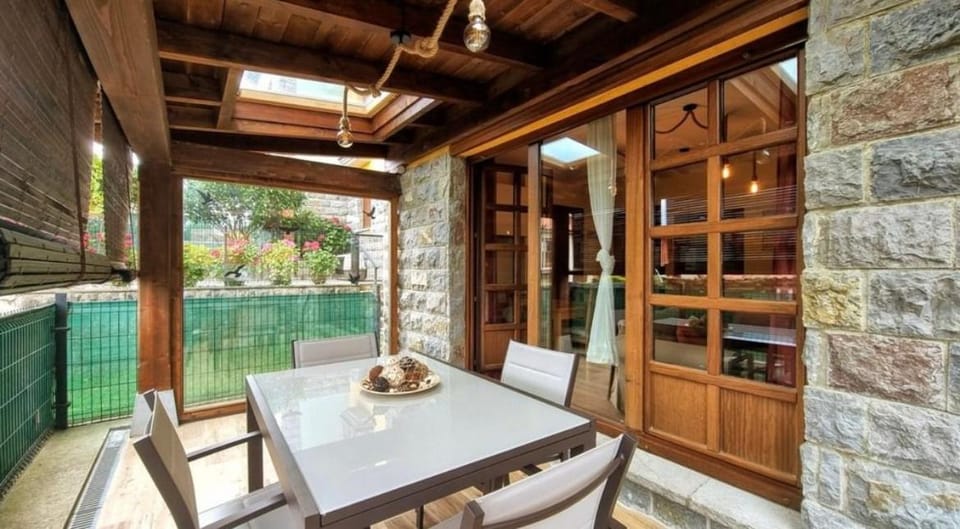 Casa Las Xanas House in Cantabria