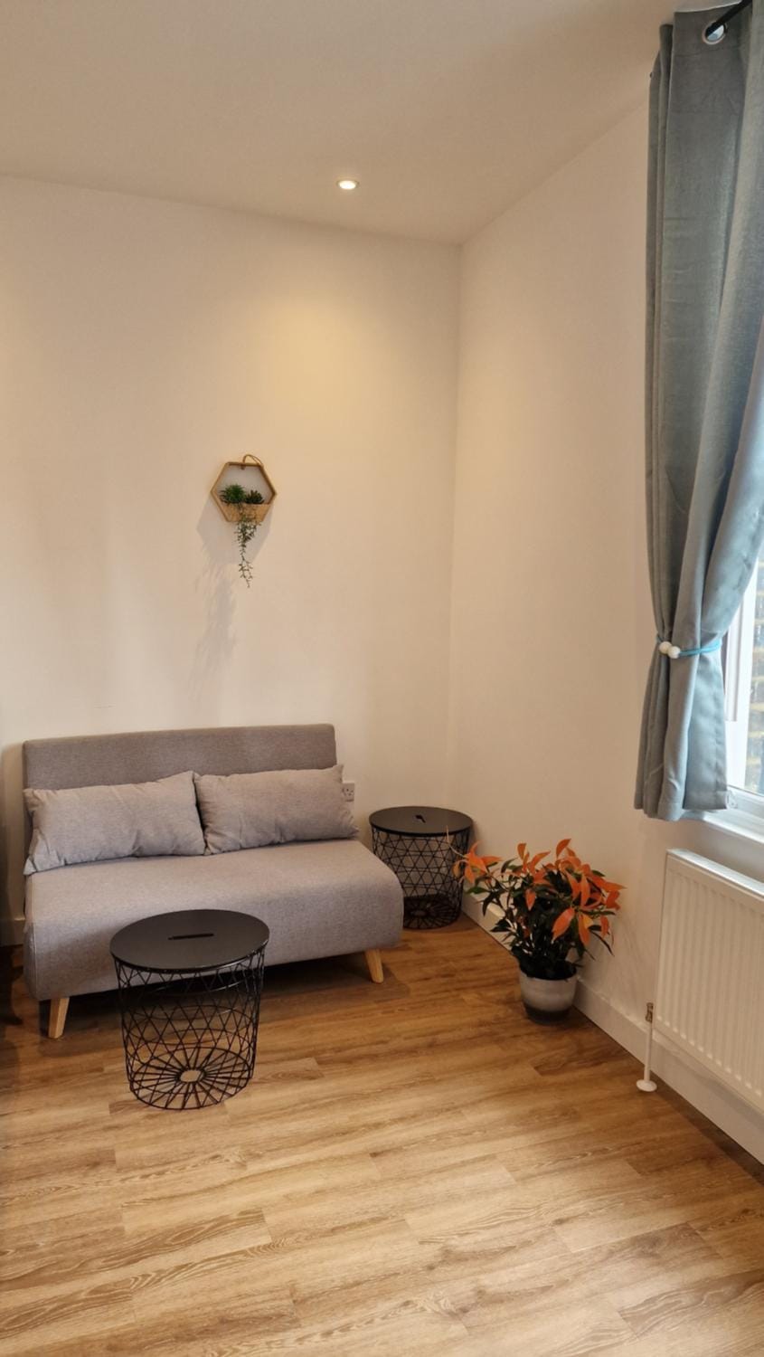 London Home North Kensington Bed and Breakfast in London