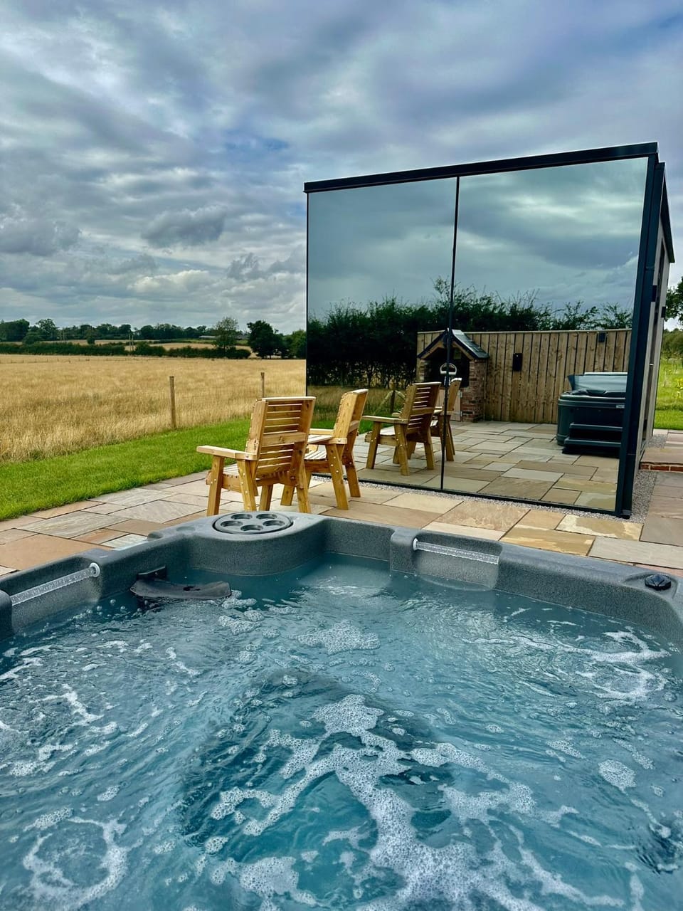 Patio, Natural landscape, Hot Tub