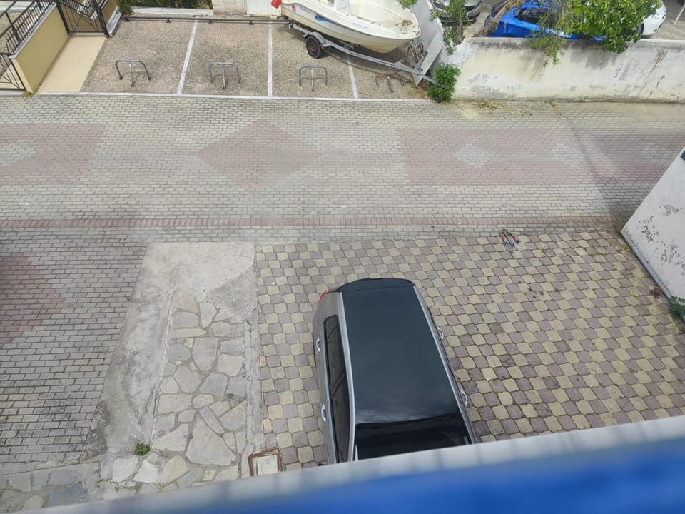 Day, Parking