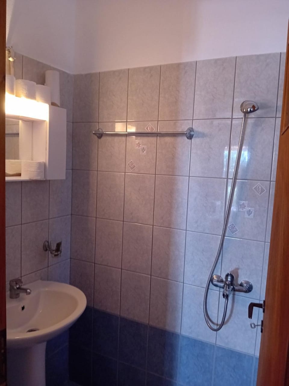 Shower, Bathroom