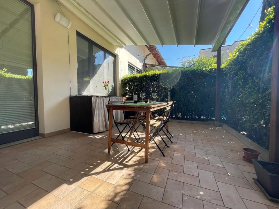 Property building, Garden